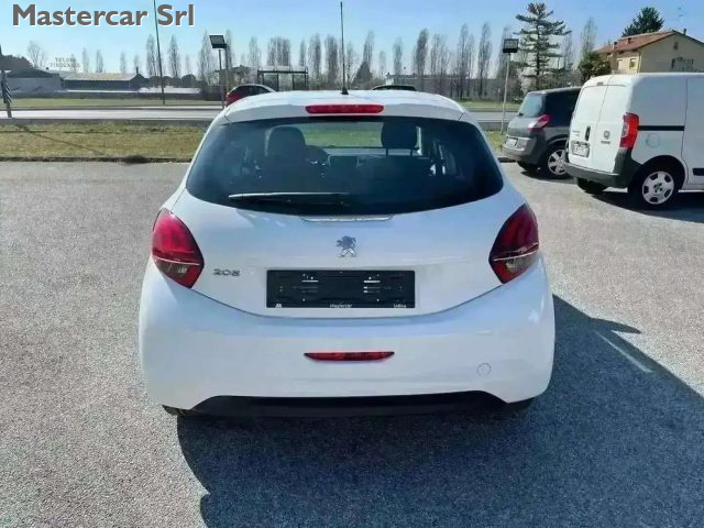 PEUGEOT 208 usata, con Autoradio