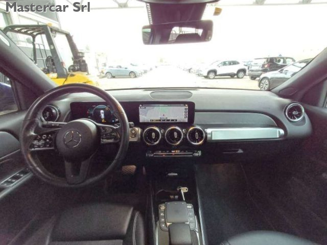 MERCEDES-BENZ GLB 200 usata, con Sound system