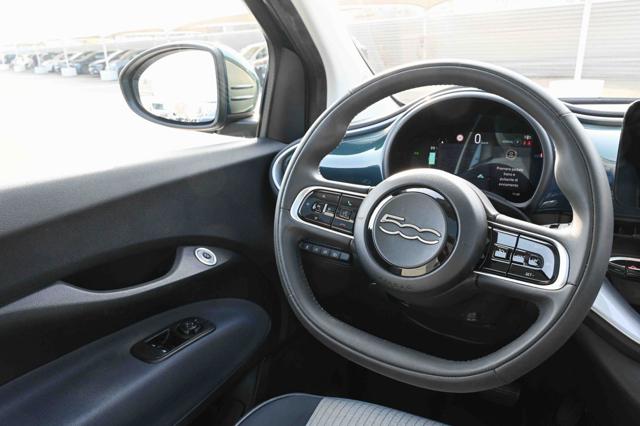 FIAT 500e usata, con USB