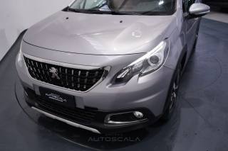 PEUGEOT 2008 usata, con Specchietti laterali elettrici