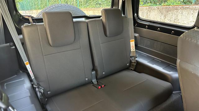SUZUKI Jimny usata, con Bluetooth