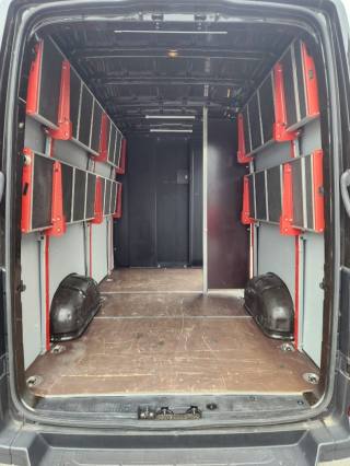 VOLKSWAGEN Crafter usata, con Servosterzo