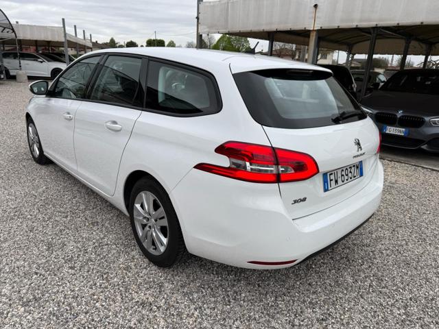 PEUGEOT 308 usata, con Alzacristalli elettrici