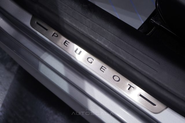 PEUGEOT 208 usata, con Cruise Control