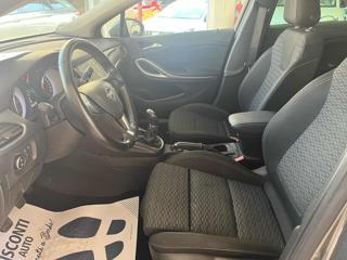 OPEL Astra usata, con Autoradio