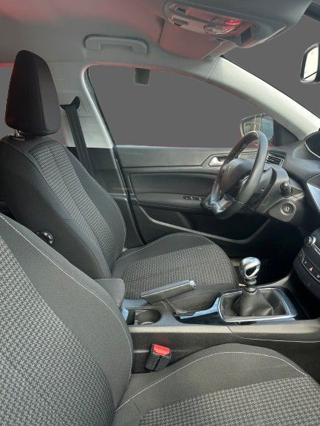 PEUGEOT 308 usata, con Airbag