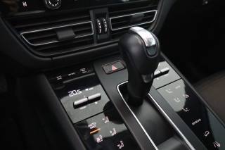 PORSCHE Macan usata 18