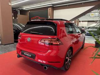 VOLKSWAGEN Golf GTI usata, con Autoradio