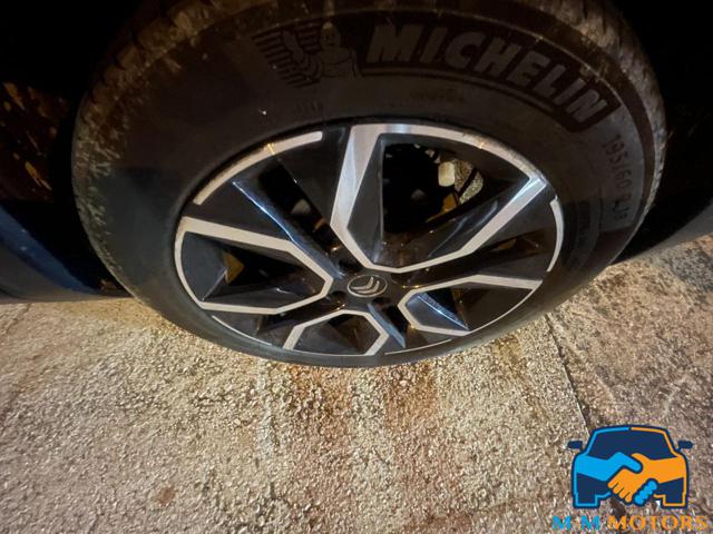 CITROEN E-C4 usata, con Sensori di parcheggio anteriori