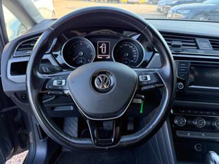 VOLKSWAGEN Touran usata, con Boardcomputer