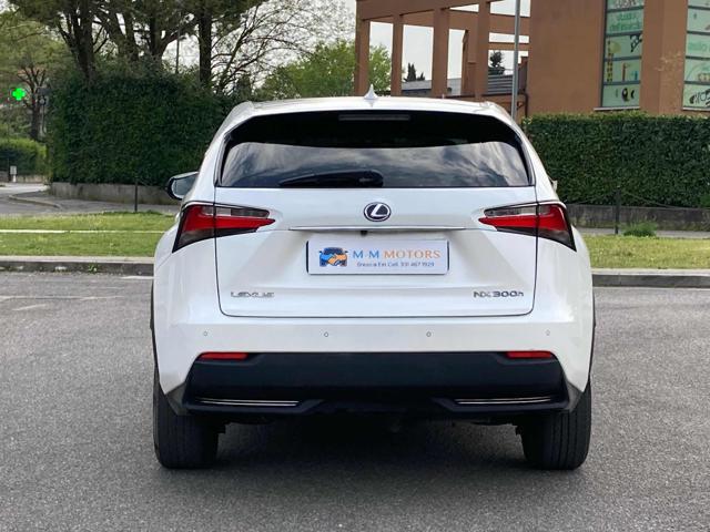 LEXUS NX 300 usata, con Boardcomputer