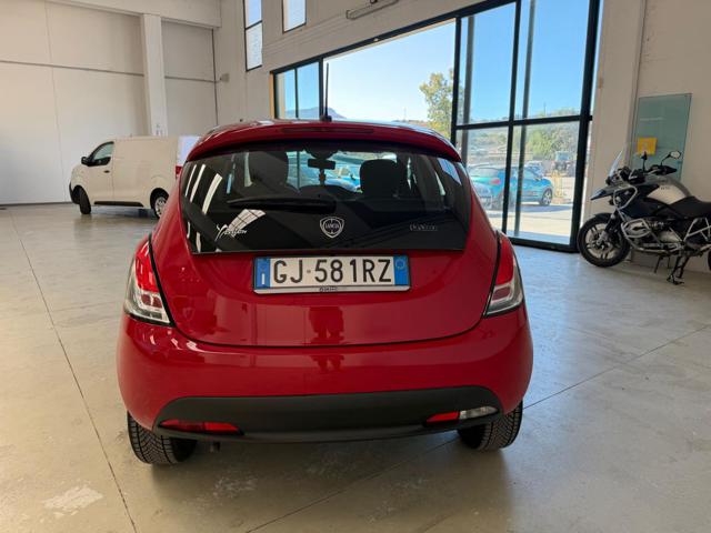 LANCIA Ypsilon usata, con Autoradio