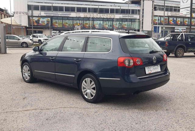 VOLKSWAGEN Passat usata, con Airbag testa