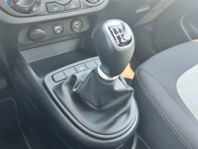HYUNDAI i10 usata, con Sensore di luce