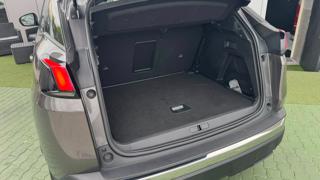 PEUGEOT 3008 usata, con Sedile posteriore sdoppiato