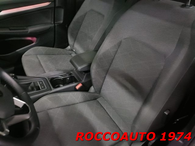VOLKSWAGEN Golf usata, con Luci diurne LED