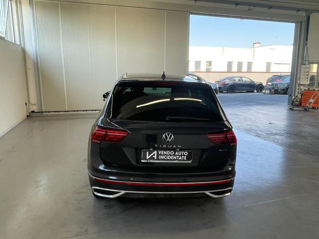 VOLKSWAGEN Tiguan usata, con Autoradio