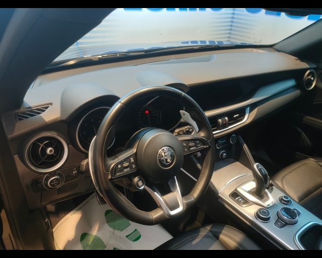 ALFA ROMEO Stelvio usata, con Fari LED