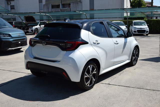 TOYOTA Yaris usata, con Autoradio
