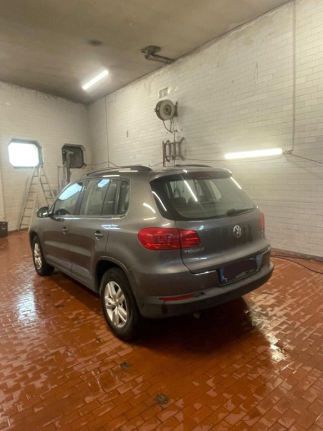 VOLKSWAGEN Tiguan usata, con Specchietti laterali elettrici