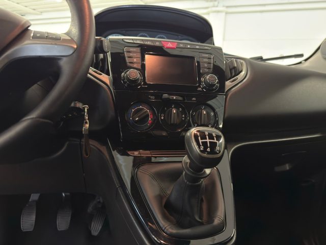 LANCIA Ypsilon usata, con Controllo trazione