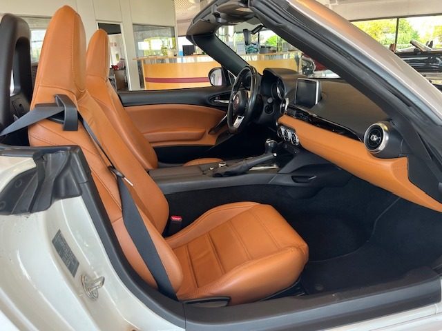 FIAT 124 Spider usata, con Park Distance Control