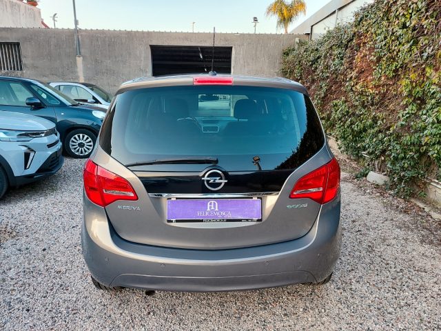 OPEL Meriva usata, con Autoradio