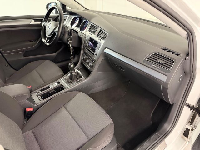 VOLKSWAGEN Golf usata, con Boardcomputer