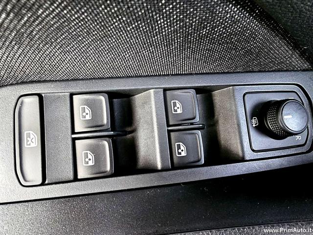 SKODA Kamiq usata, con Sedile posteriore sdoppiato