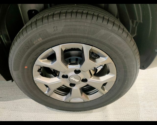 JEEP Avenger usata 21