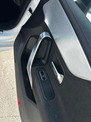 MERCEDES-BENZ CLA 180 usata, con Hill holder