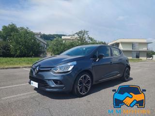 RENAULT Clio TCe 12V 75 CV 5 porte Moschino Intens
