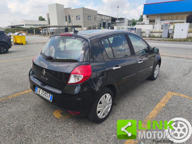 RENAULT Clio usata, con Alzacristalli elettrici
