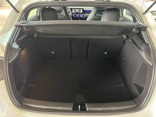 MERCEDES-BENZ A 200 usata, con Interni in pelle