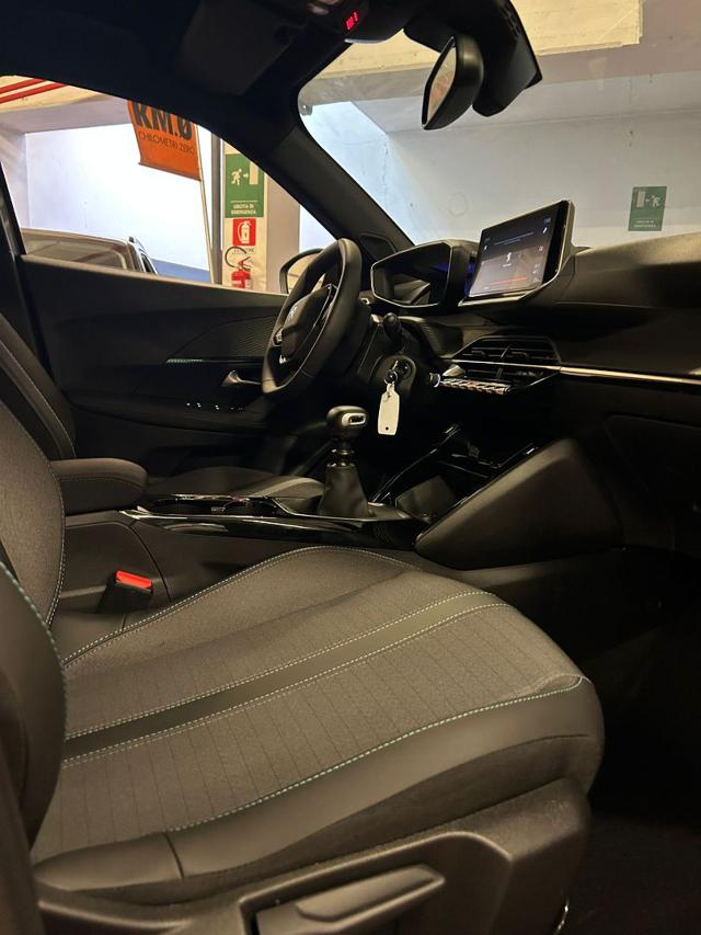 PEUGEOT 2008 usata, con Vetri oscurati