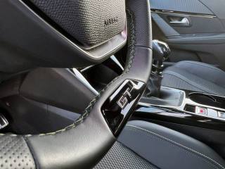 PEUGEOT 208 usata, con Controllo elettronico della corsia