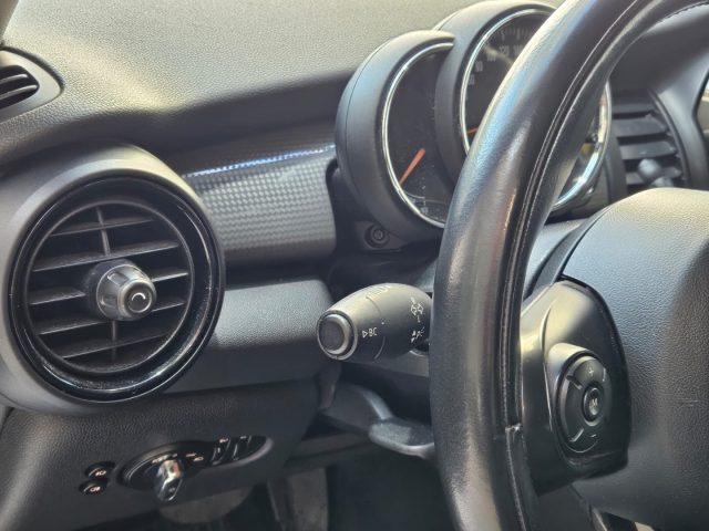 MINI Cooper usata, con Touch screen