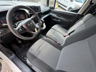 OPEL Combo usata, con Controllo automatico clima