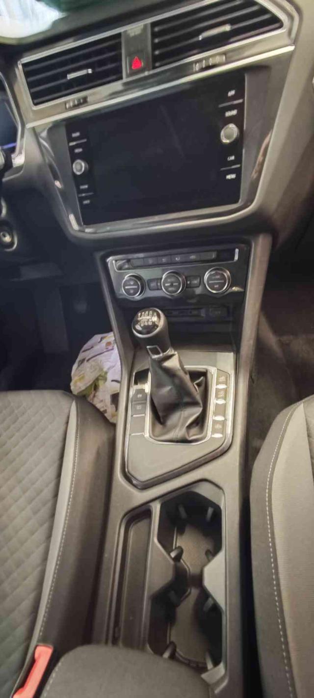 VOLKSWAGEN Tiguan usata, con Autoradio