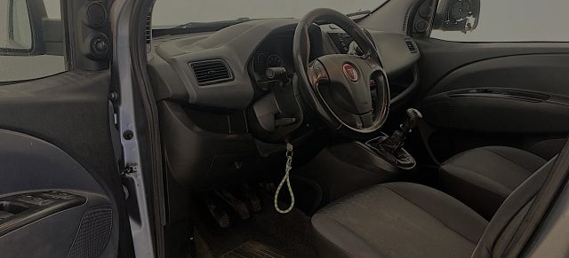 FIAT Doblo usata, con Alzacristalli elettrici