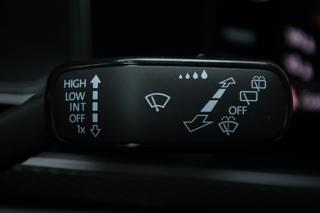 VOLKSWAGEN Taigo usata, con Touch screen
