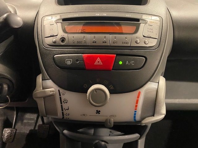 TOYOTA Aygo usata, con Servosterzo