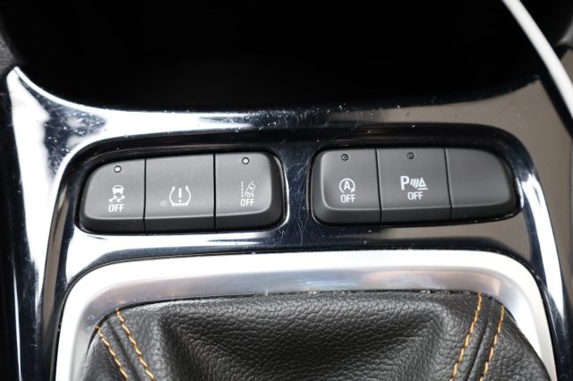 OPEL Crossland X usata, con Telecamera per parcheggio assistito