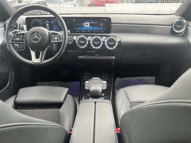 MERCEDES-BENZ A 180 usata, con Cerchi in lega
