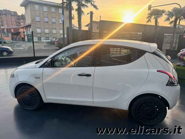 LANCIA Ypsilon usata, con ESP