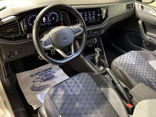VOLKSWAGEN Taigo usata, con Autoradio