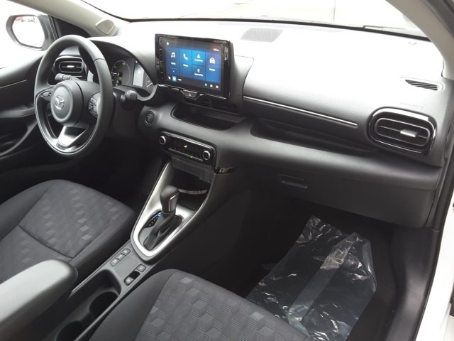 MAZDA 2 usata, con Cruise Control