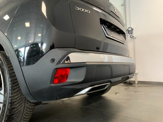 PEUGEOT 3008 usata, con Sensori di parcheggio posteriori