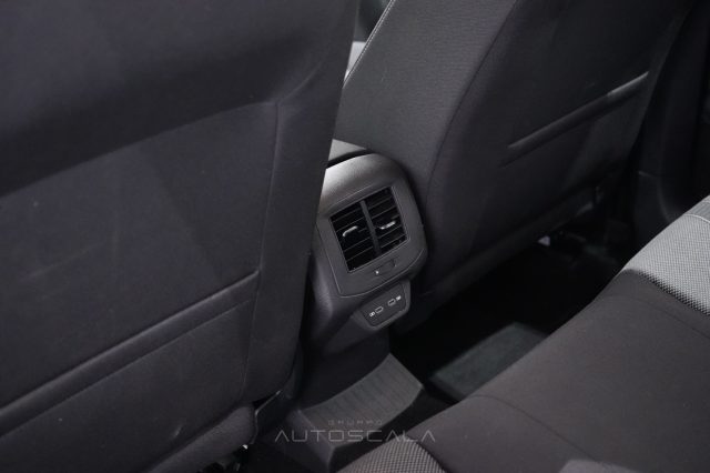 VOLKSWAGEN T-Roc usata, con Riconoscimento dei segnali stradali