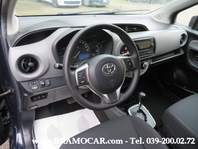 TOYOTA Yaris usata, con ESP